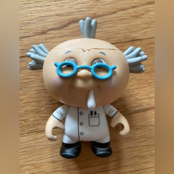 🧠 Garbage Pail Kids Brainy Brian vinyl figure - Picture 2 of 7